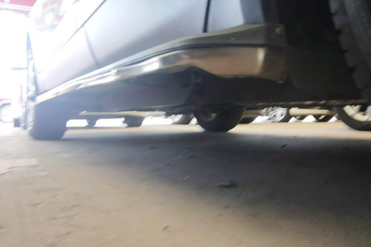 Used Buick Envision 2014 28T Four-Wheel Drive Elite Model Left Side Sill