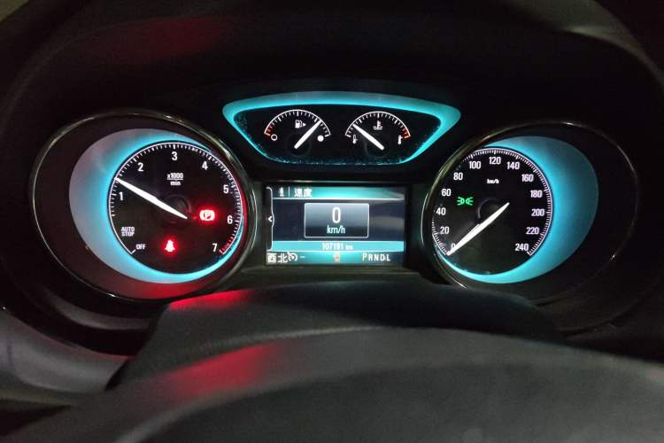 Used Buick Envision 2014 28T Four-Wheel Drive Elite Model Odometer Close Up