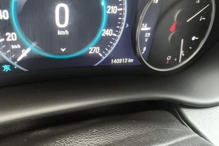 Used Buick Envision 2014 28T All-Wheel-Drive Versatile Sports Flagship Edition Odometer Close Up