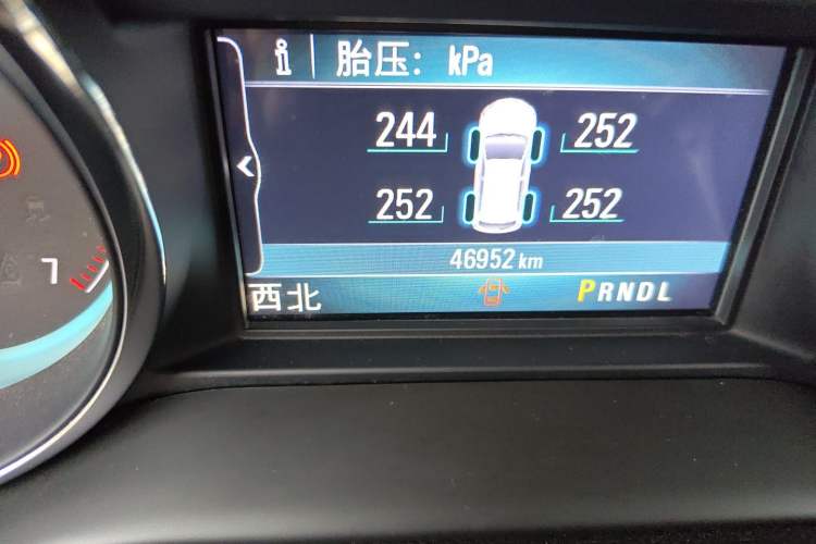 Used Buick Envision 2014 28T Four-Wheel Drive Luxury Model Odometer Close Up