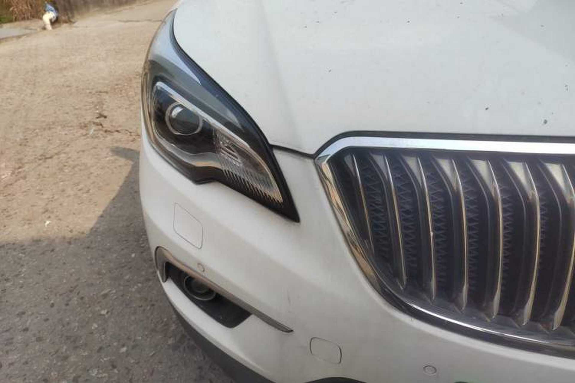 Used Buick Envision 2014 28T Four-Wheel Drive Luxury Model Right Front Headlight