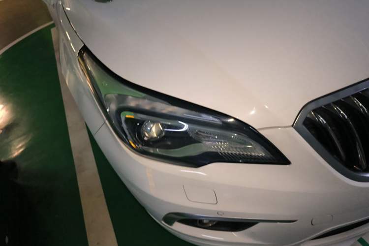 Used Buick Envision 2014 28T Four-Wheel Drive All-Terrain Flagship Edition Right Front Headlight
