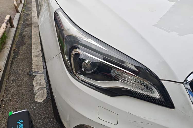 Used Buick Envision 2014 28T Four-Wheel Drive Elite Model Right Front Headlight