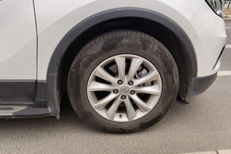 Used Buick Envision 2014 28T Four-Wheel Drive Luxury Model Right Front Wheel Hub