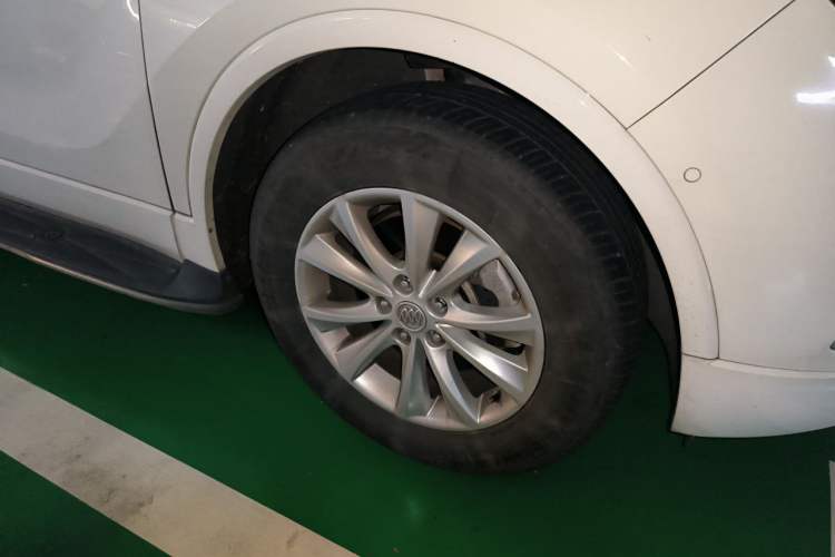 Used Buick Envision 2014 28T Four-Wheel Drive All-Terrain Flagship Edition Right Front Wheel Hub