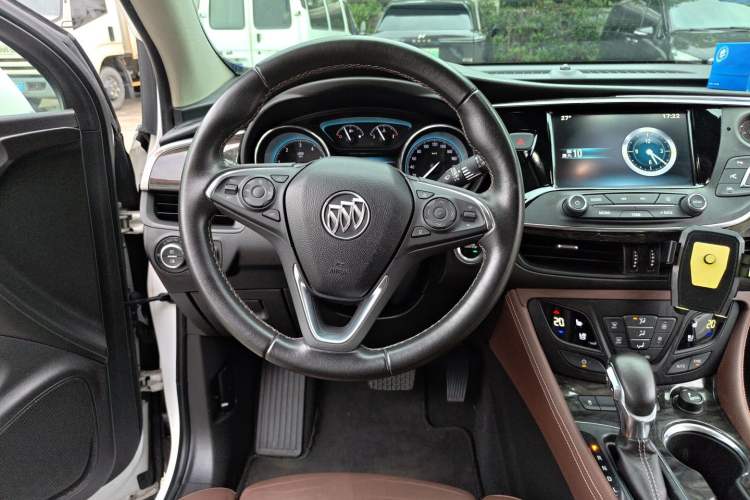 Used Buick Envision 2014 28T Four-Wheel Drive Luxury Model Steering Wheel