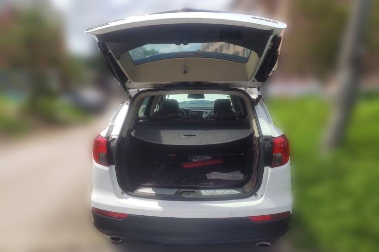 Used Buick Envision 2014 28T Four-Wheel Drive Luxury Model Trunk