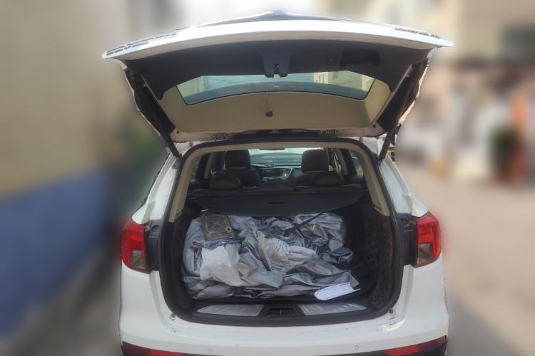 Used Buick Envision 2014 28T Four-Wheel Drive Luxury Model Trunk