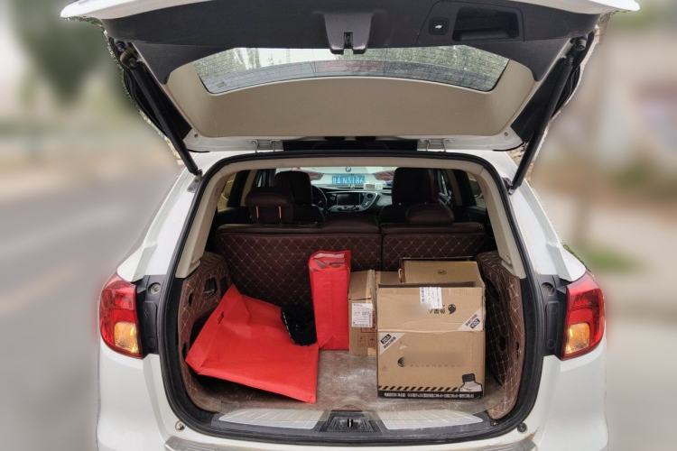 Used Buick Envision 2014 28T Four-Wheel Drive Luxury Model Trunk