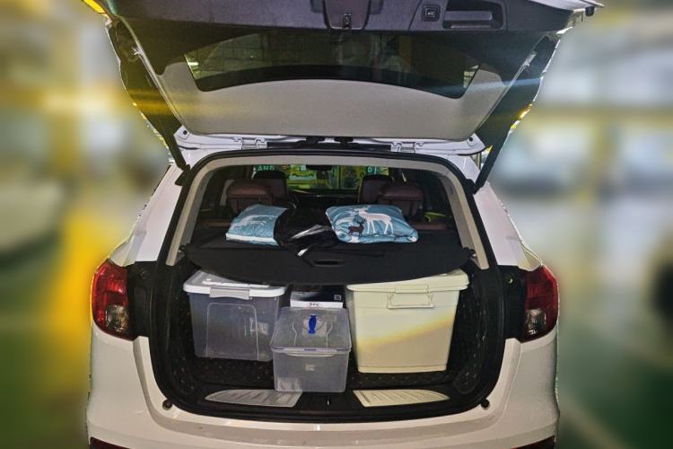 Used Buick Envision 2014 28T Four-Wheel Drive Luxury Model Trunk