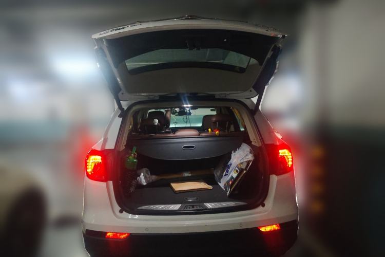 Used Buick Envision 2014 28T Four-Wheel Drive Luxury Model Trunk