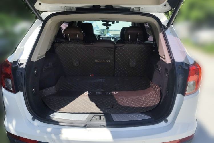 Used Buick Envision 2014 28T Four-Wheel Drive Elite Model Trunk