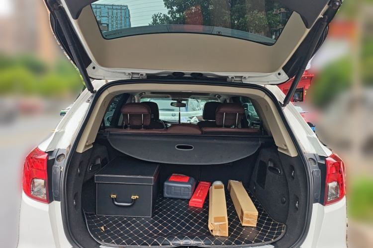 Used Buick Envision 2014 28T Four-Wheel Drive Elite Model Trunk