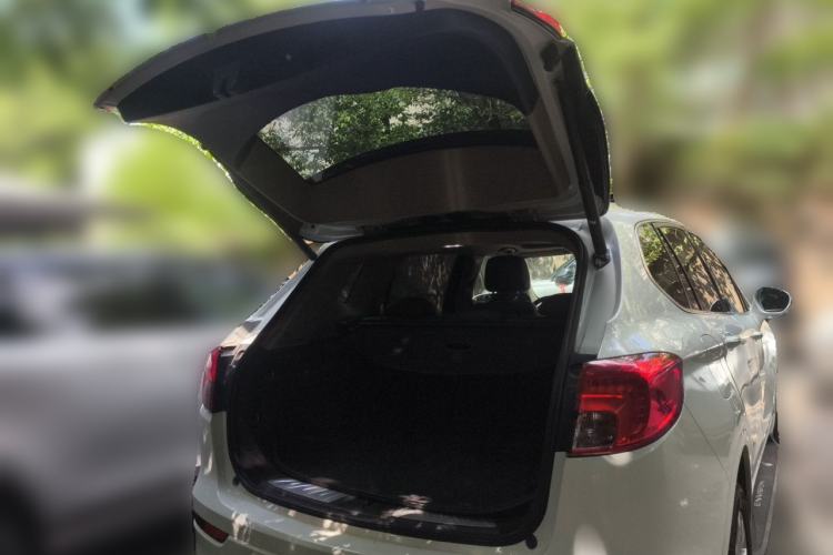 Used Buick Envision 2014 28T All-Wheel-Drive Versatile Sports Flagship Edition Trunk