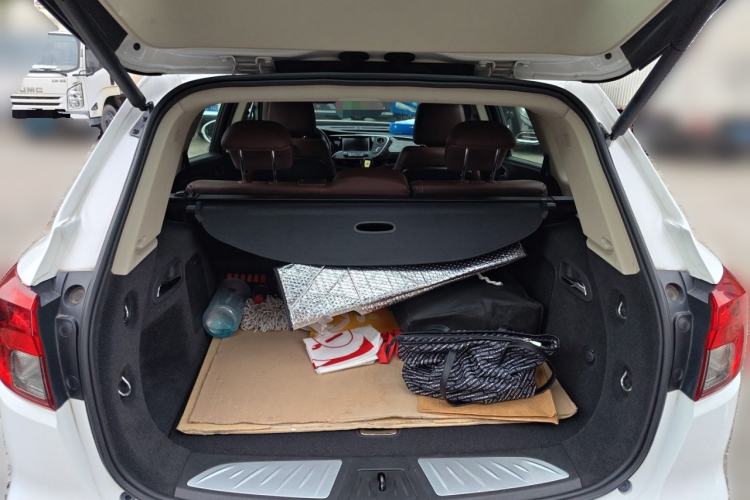 Used Buick Envision 2014 28T Four-Wheel Drive Luxury Model Trunk