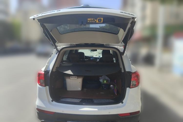 Used Buick Envision 2014 28T Four-Wheel Drive Luxury Model Trunk