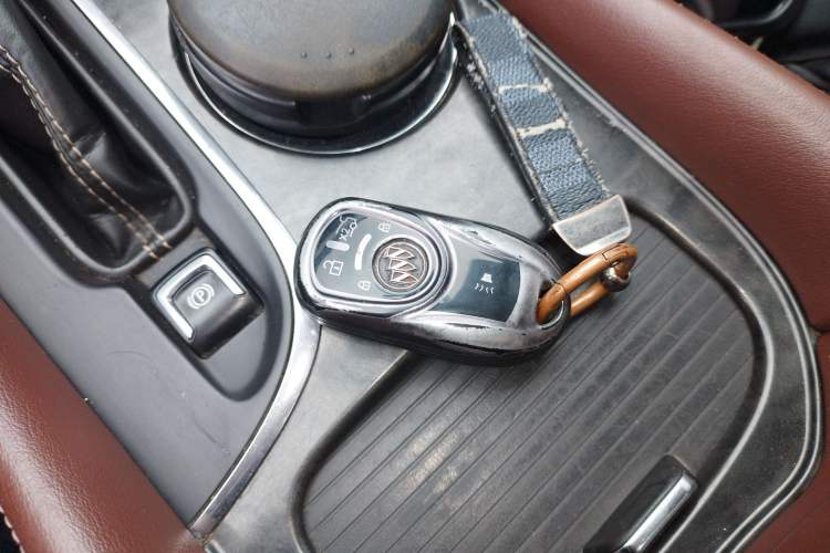 Used Buick Envision 2014 28T Four-Wheel Drive Elite Model Vehicle Key