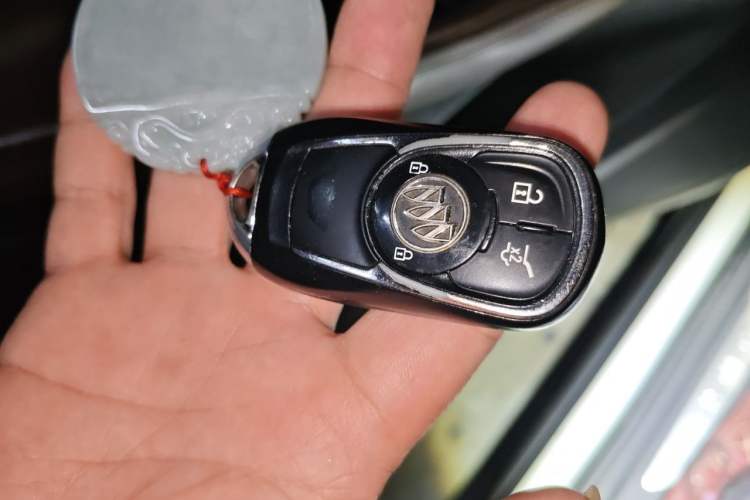 Used Buick Envision 2014 28T Four-Wheel Drive Elite Model Vehicle Key