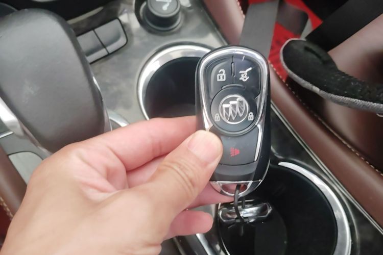 Used Buick Envision 2014 28T Four-Wheel Drive Elite Model Vehicle Key
