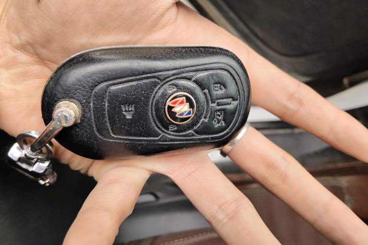 Used Buick Envision 2014 28T Four-Wheel Drive Luxury Model Vehicle Key