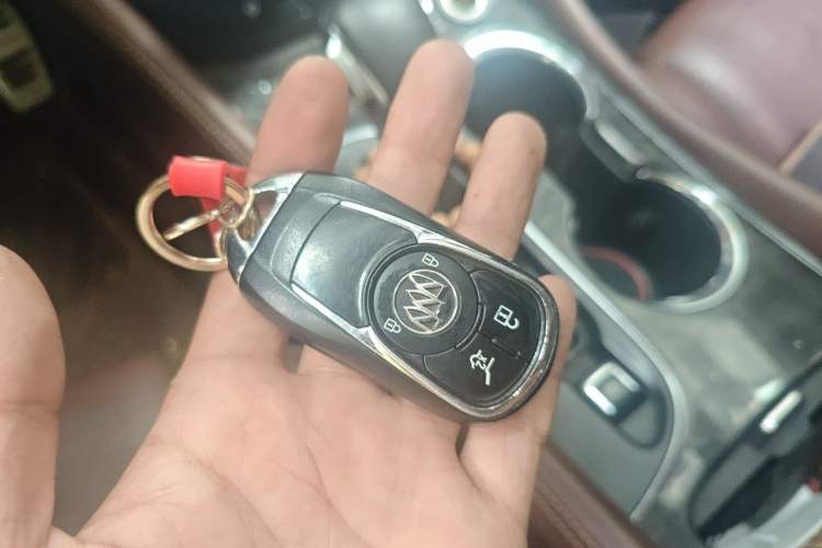 Used Buick Envision 2014 28T Four-Wheel Drive Luxury Model Vehicle Key
