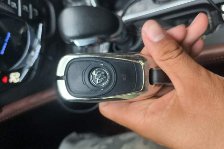 Used Buick Envision 2014 28T All-Wheel-Drive Versatile Sports Flagship Edition Vehicle Key
