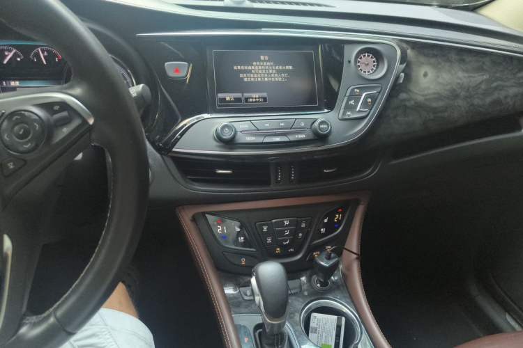 Used Buick Envision 2014 28T Four-Wheel Drive Luxury Model Audio And AC Panel