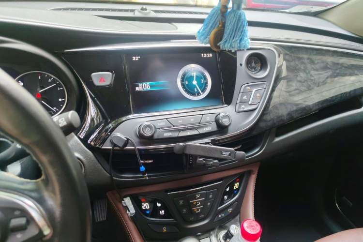 Used Buick Envision 2014 28T Four-Wheel Drive All-Terrain Flagship Edition Audio And AC Panel