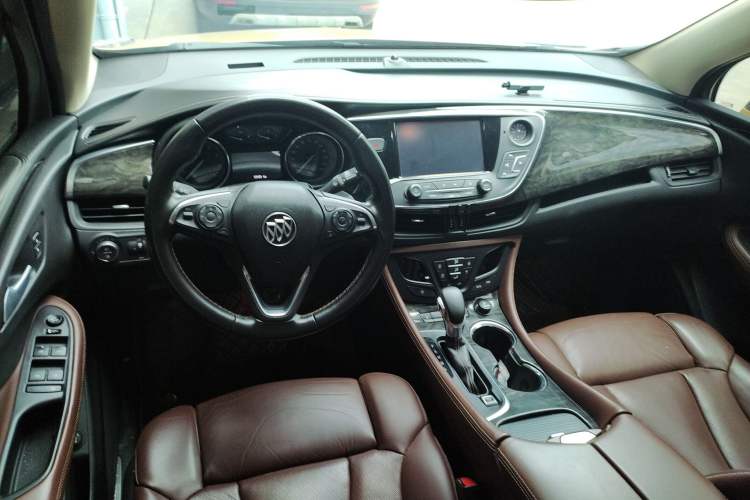 Used Buick Envision 2014 28T Four-Wheel Drive Luxury Model Center Console