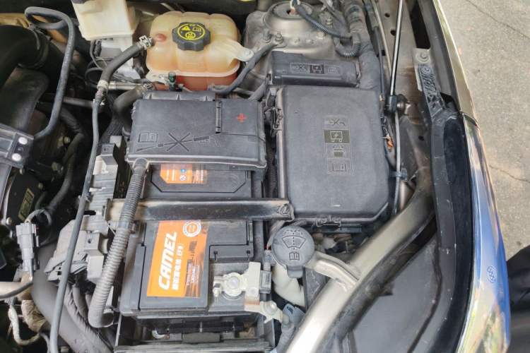 Used Buick Envision 2014 28T Four-Wheel Drive All-Terrain Flagship Edition Engine Bay Left