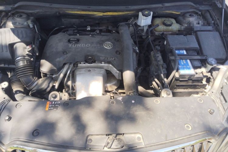 Used Buick Envision 2014 28T Four-Wheel Drive Luxury Model Engine Bay