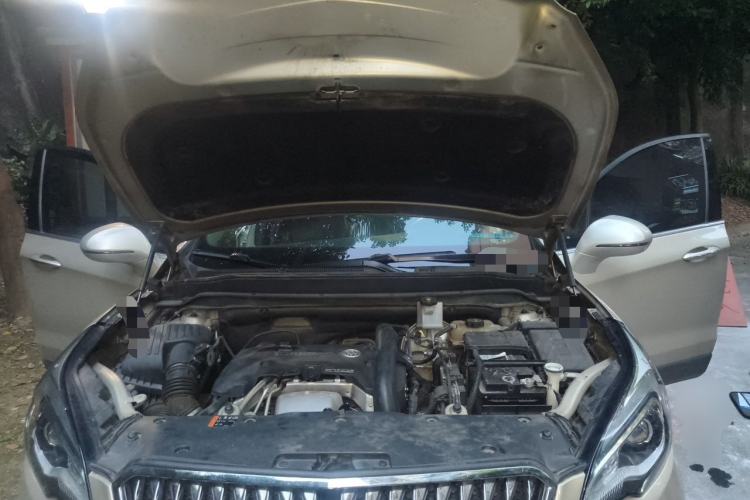Used Buick Envision 2014 28T Four-Wheel Drive Luxury Model Engine Bay