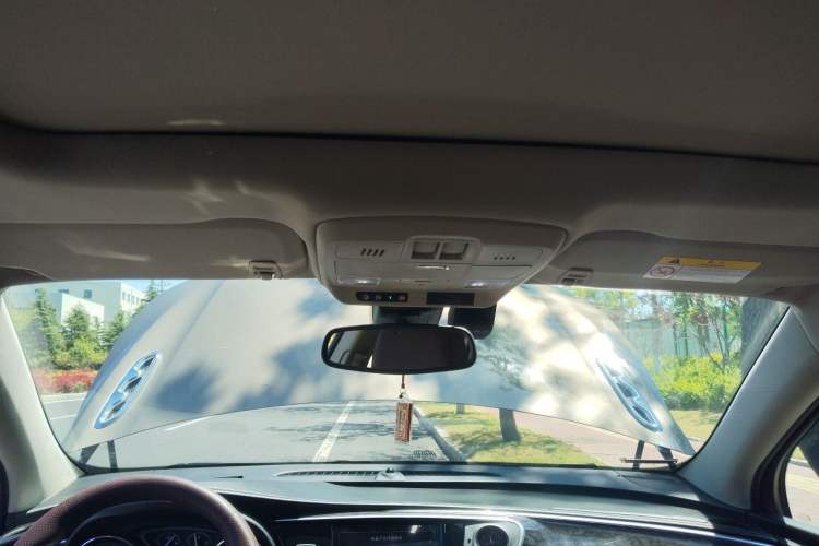 Used Buick Envision 2014 28T Four-Wheel Drive Luxury Model Headliner