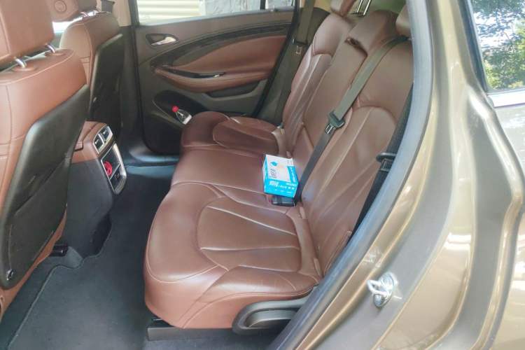 Used Buick Envision 2014 28T Four-Wheel Drive All-Terrain Flagship Edition Left Rear Seat