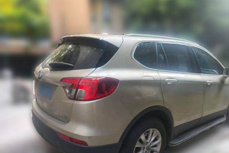 Used Buick Envision 2014 28T Four-Wheel Drive Luxury Model Rear Right 45 Deg