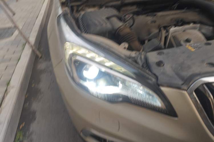 Used Buick Envision 2014 28T Four-Wheel Drive Elite Model Right Front Headlight