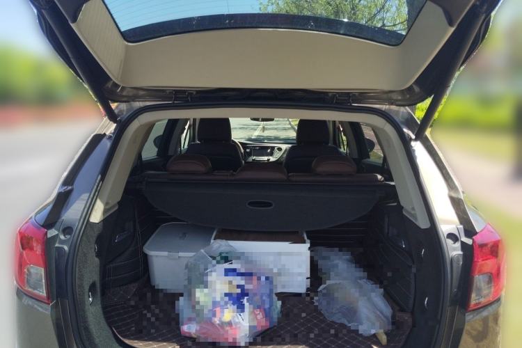Used Buick Envision 2014 28T Four-Wheel Drive Luxury Model Trunk