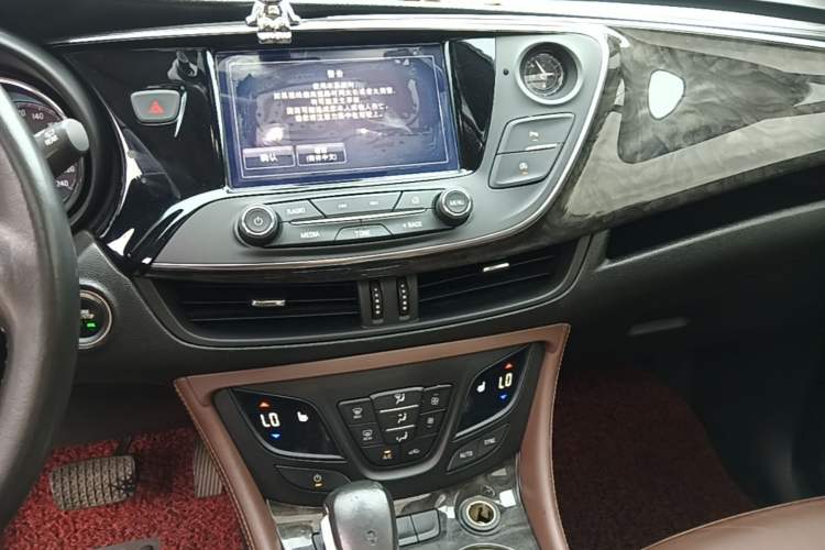 Used Buick Envision 2015 20T Two-Wheel-Drive Elite Model Audio And AC Panel