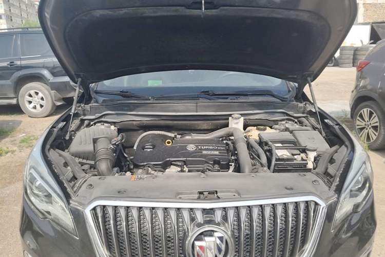 Used Buick Envision 2015 20T Two-Wheel-Drive Elite Model Engine Bay