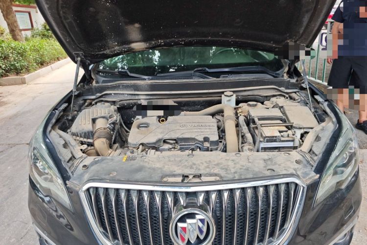 Used Buick Envision 2015 20T Four-Wheel Drive Luxury Model Engine Bay