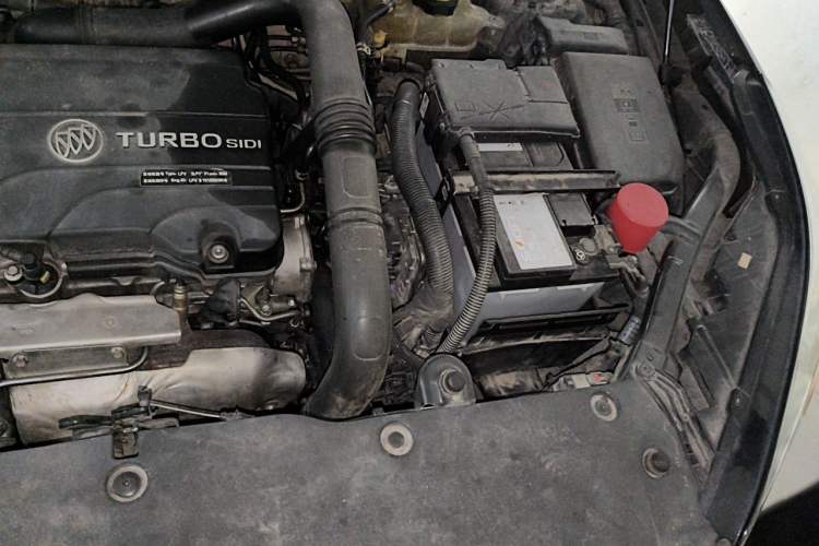 Used Buick Envision 2015 20T Two-Wheel-Drive Leading Model Engine Bay Left