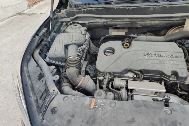 Used Buick Envision 2015 20T Two-Wheel-Drive Elite Model Engine Bay Right