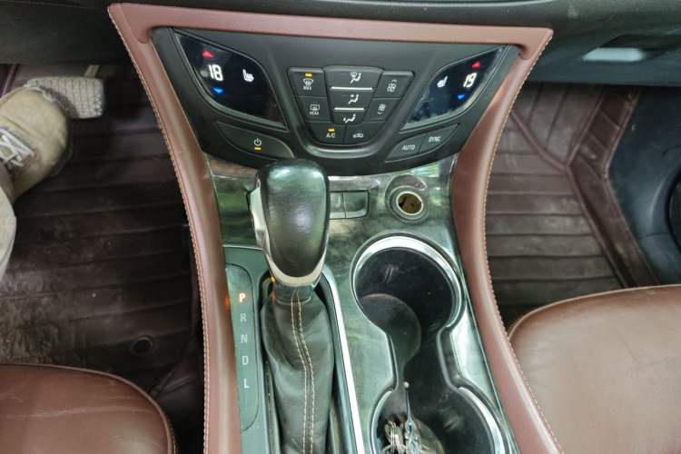 Used Buick Envision 2015 20T Four-Wheel Drive Luxury Model Gear Lever