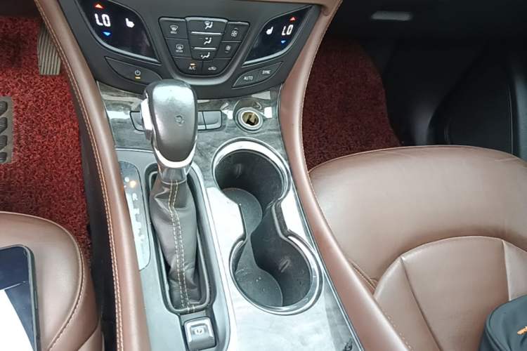 Used Buick Envision 2015 20T Two-Wheel-Drive Elite Model Gear Lever