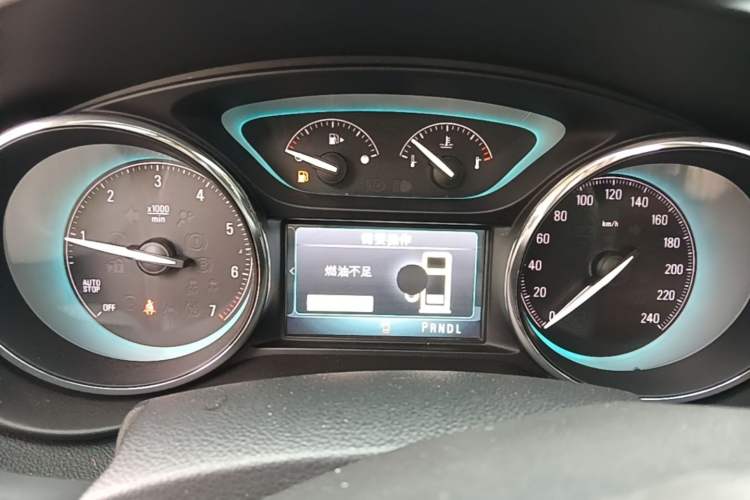 Used Buick Envision 2015 20T Two-Wheel-Drive Elite Model Instrument Cluster