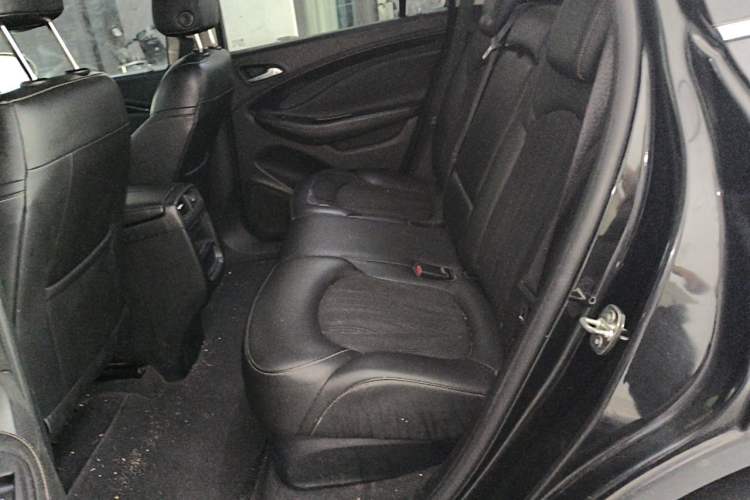 Used Buick Envision 2015 20T Two-Wheel-Drive Leading Model Left Rear Seat