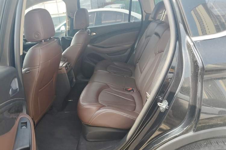 Used Buick Envision 2015 20T Two-Wheel-Drive Elite Model Left Rear Seat