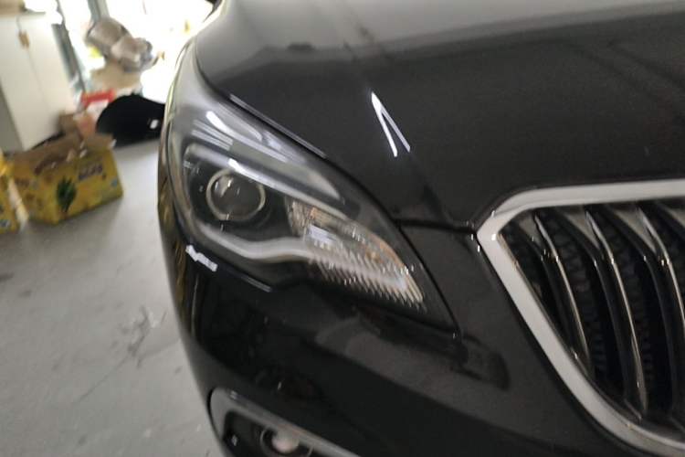 Used Buick Envision 2015 20T Two-Wheel-Drive Leading Model Right Front Headlight