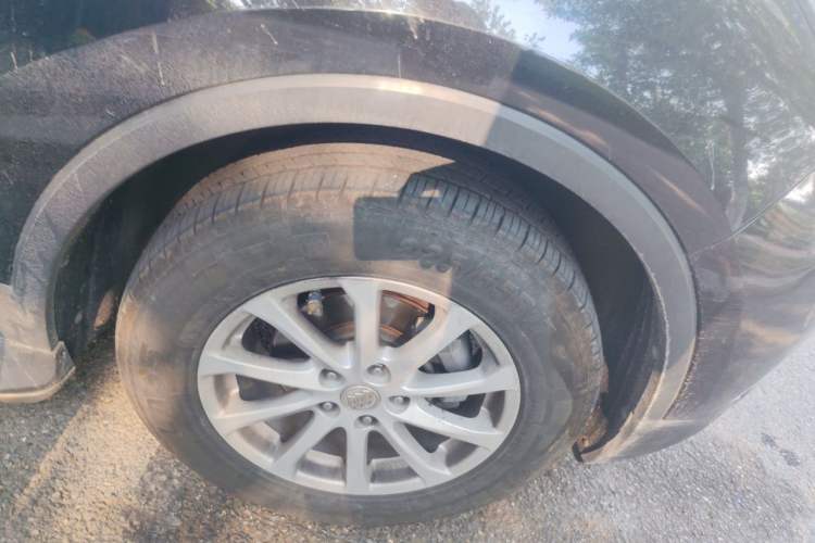 Used Buick Envision 2015 20T Four-Wheel Drive Luxury Model Right Front Wheel Hub