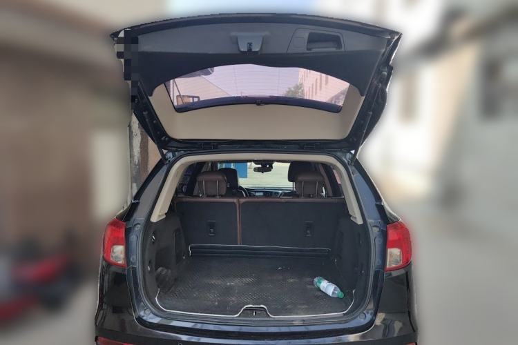 Used Buick Envision 2015 20T Two-Wheel-Drive Elite Model Trunk